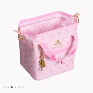 NWT - LoveShackFancy x Stanley Lunchbox 🎀